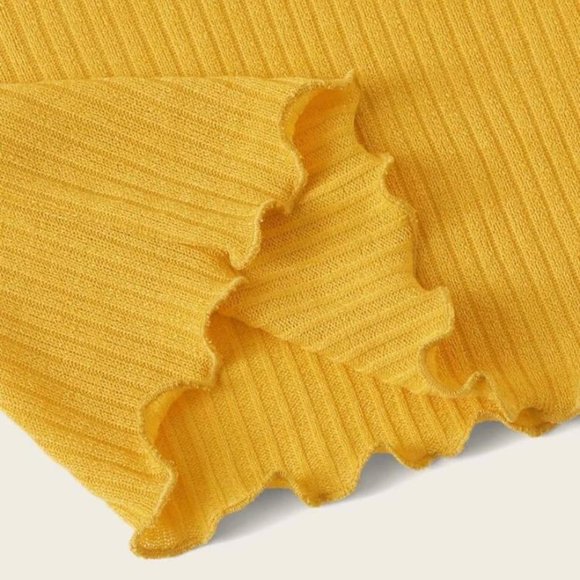 SHEIN Ribbed Lettuce-Edge Cropped Tee - Picture 6 of 6